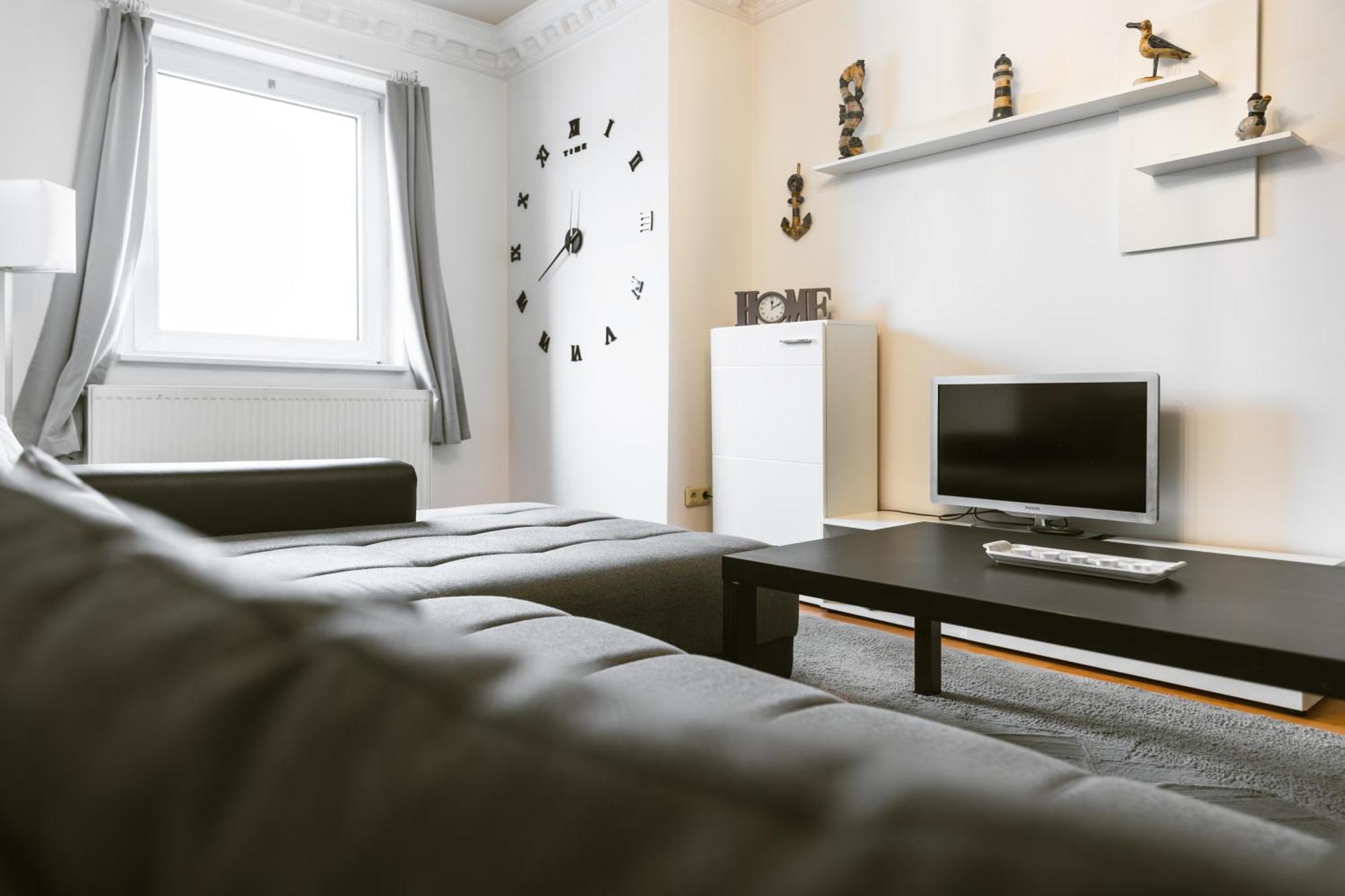 Exklusives Apartment Im Historischen Wohnhaus Mit Kamin, Bad & Viel Platz Бремерхавен Екстериор снимка