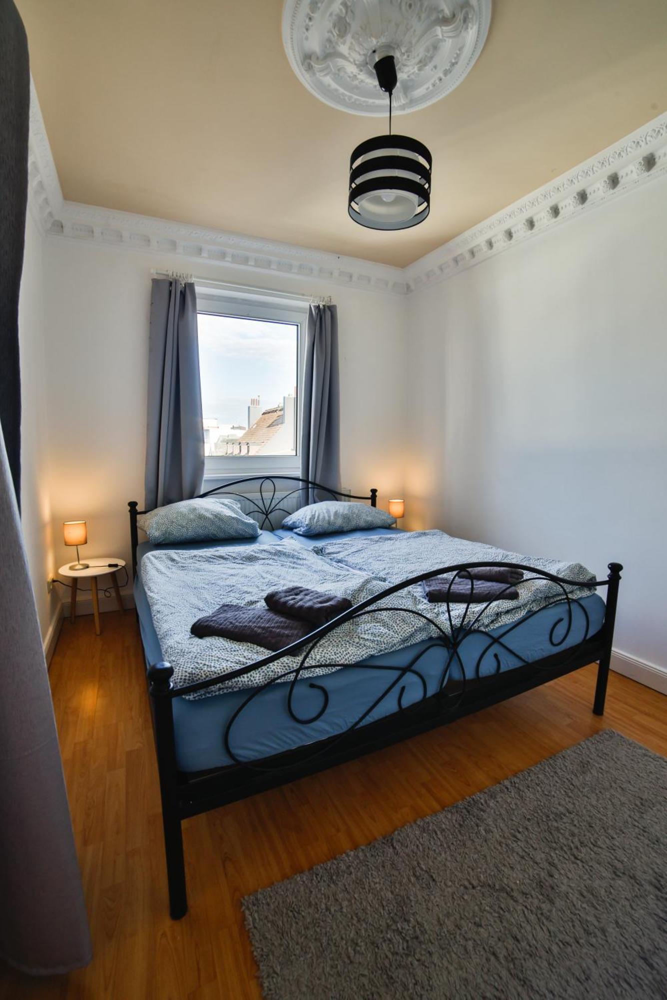 Exklusives Apartment Im Historischen Wohnhaus Mit Kamin, Bad & Viel Platz Бремерхавен Екстериор снимка