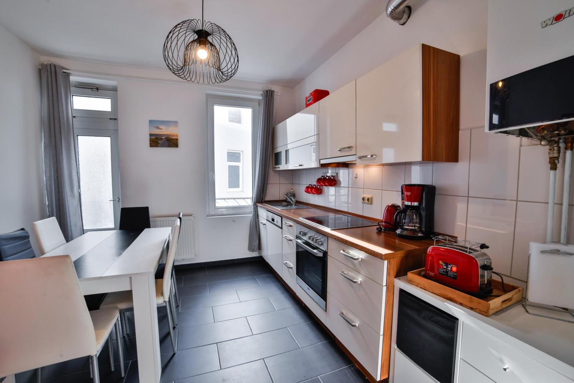 Exklusives Apartment Im Historischen Wohnhaus Mit Kamin, Bad & Viel Platz Бремерхавен Екстериор снимка